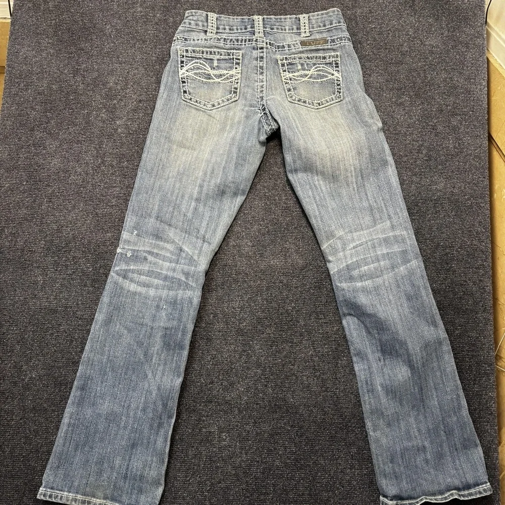 Cowgirl Tuff Co. Bootcut Jeans Womens 27x33 Blue Distressed Embroidered Denim
